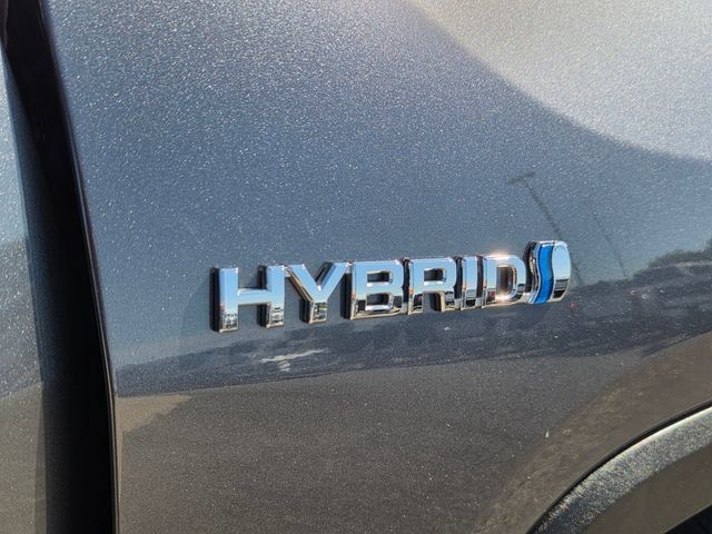 Used 2019 Toyota RAV4 XLE w/ Carpet Mat Package AWD/4WD image 16