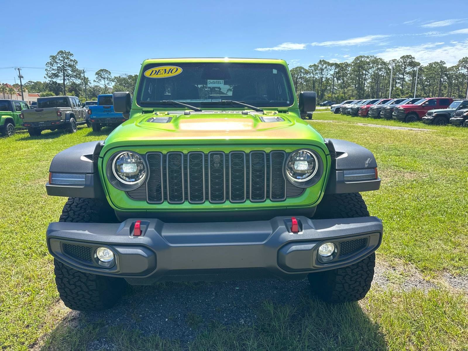 New 2025 Jeep Wrangler Unlimited Rubicon w/ Safety Group AWD/4WD image 8