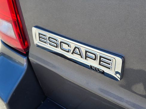 Used 2012 Ford Escape XLT w/ Cargo Pkg AWD/4WD image 10