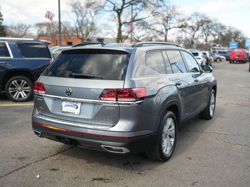 Used 2022 Volkswagen Atlas SE w/ Panoramic Sunroof Package image 8