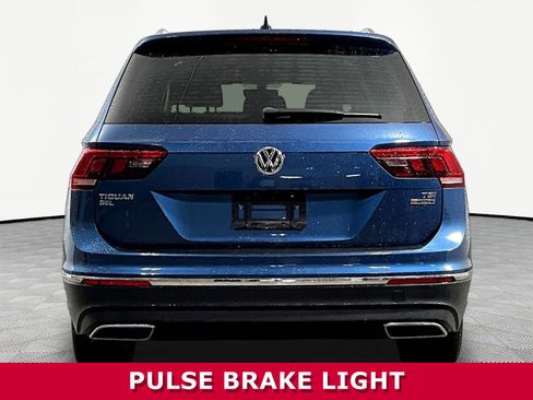 Used 2018 Volkswagen Tiguan SEL AWD/4WD image 5