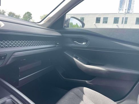 Certified 2024 Honda Accord EX image 34