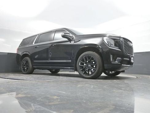 Used 2024 GMC Yukon XL SLT w/ SLT Luxury Package AWD/4WD image 49