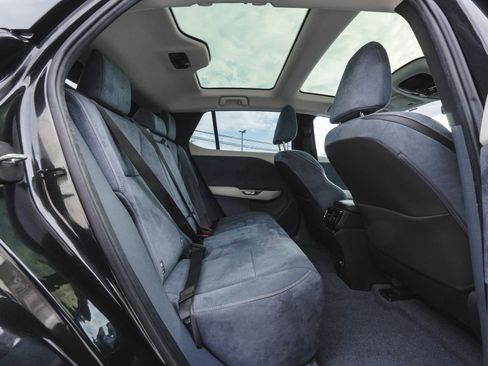 Used 2023 Lexus RZ 450e Premium image 32