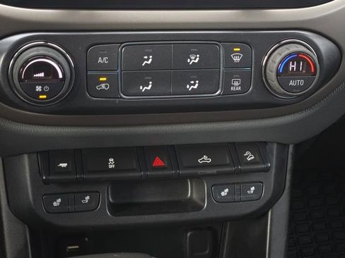 Used 2018 Chevrolet Colorado Z71 image 23