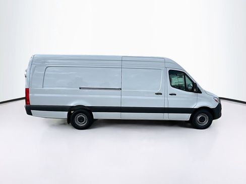 New 2025 Mercedes-Benz Sprinter 2500 image 8