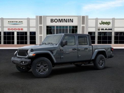 New 2026 Jeep Gladiator Sport AWD/4WD image 2