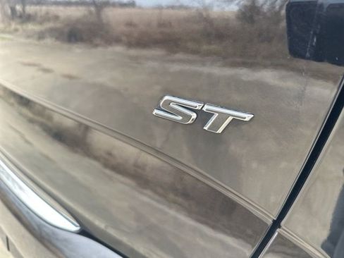 Used 2023 Buick Enclave Essence w/ Experience Buick Package image 15