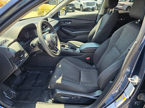 Used 2024 Honda Accord EX image 16