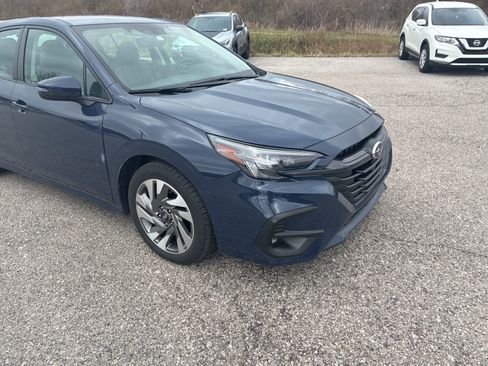 Used 2023 Subaru Legacy Limited image 8