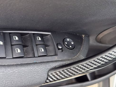 Used 2015 BMW X1 sDrive28i image 12