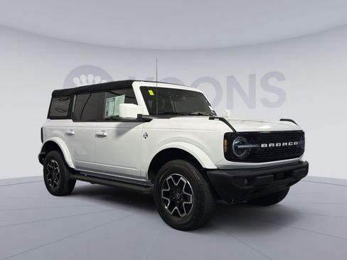 Used 2024 Ford Bronco Outer Banks AWD/4WD image 10