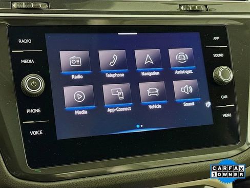 Used 2022 Volkswagen Tiguan SE image 15