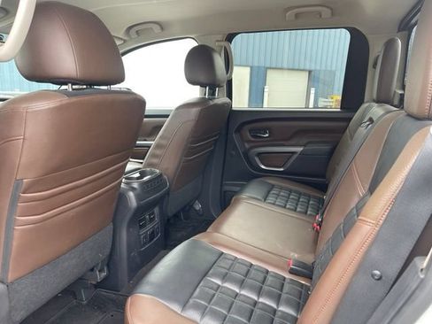 Used 2017 Nissan Titan Platinum Reserve AWD/4WD image 4