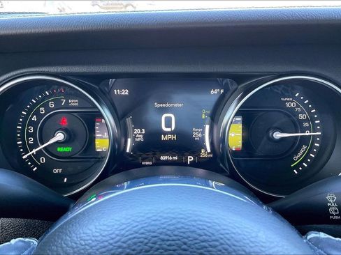 Used 2021 Jeep Wrangler Unlimited Sahara image 12