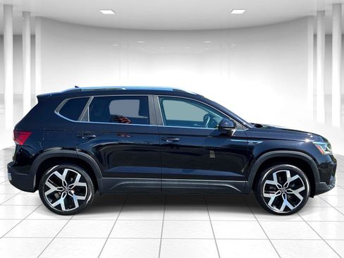 Used 2023 Volkswagen Taos SEL AWD/4WD image 9
