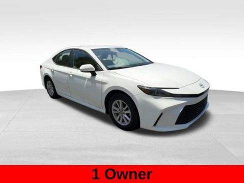 Used 2026 Toyota Camry LE FWD image 10