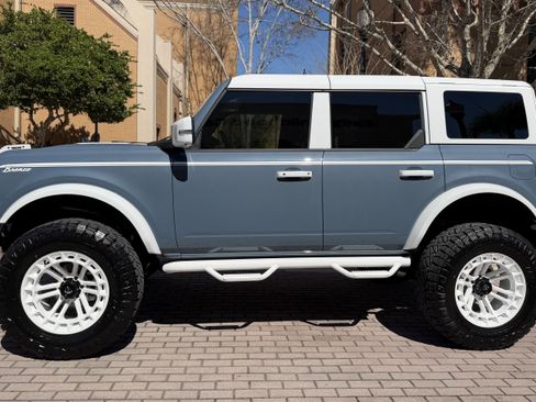 Used 2025 Ford Bronco Outer Banks image 8