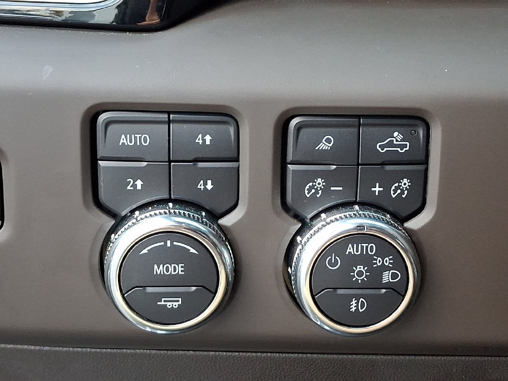 Used 2024 GMC Sierra 1500 Denali w/ Denali Reserve Package AWD/4WD image 26