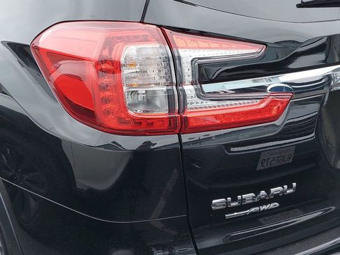 Used 2023 Subaru Ascent Premium w/ Convenience Package image 11