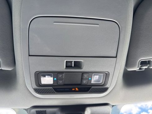 Used 2024 Ford F150 XLT AWD/4WD image 26