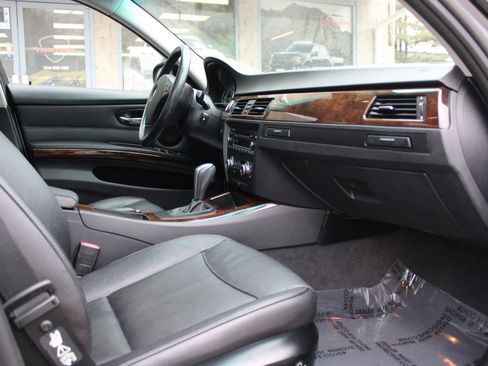Used 2011 BMW 328i xDrive Sedan w/ Premium Pkg image 7