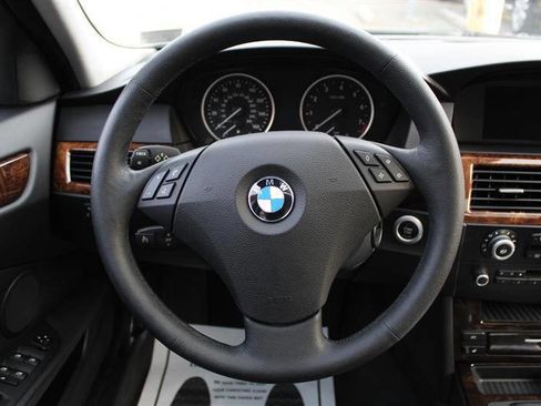 Used 2008 BMW 528xi Sedan image 16