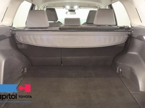 Used 2025 Toyota RAV4 XLE AWD/4WD image 25