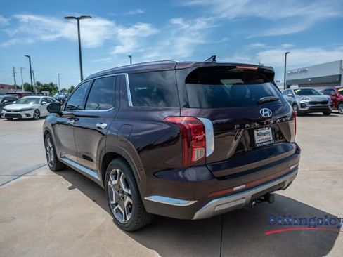 Used 2023 Hyundai Palisade Limited FWD image 3