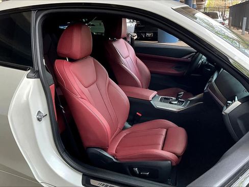 Used 2023 BMW 430i Coupe w/ M Sport Package image 8