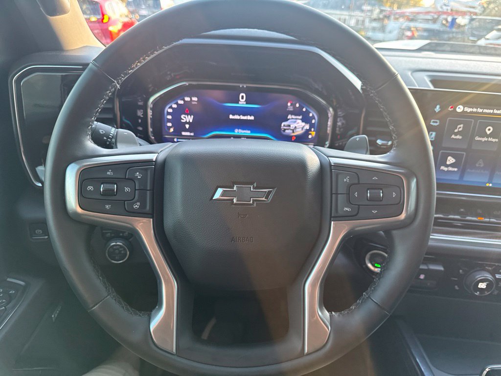 Used 2025 Chevrolet Silverado 1500 LT Trail Boss w/ Convenience Package II AWD/4WD image 18