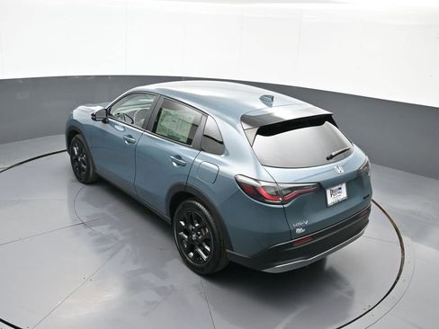 Certified 2024 Honda HR-V Sport image 38
