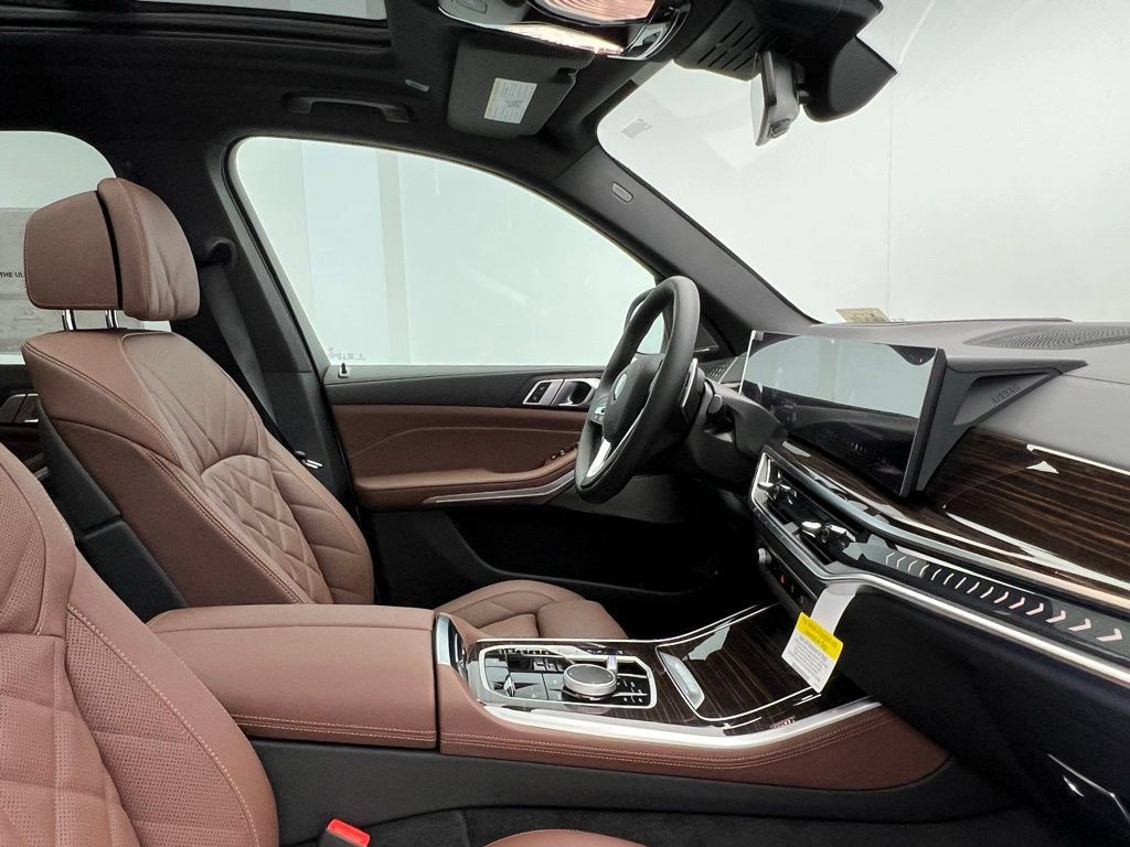 Used 2026 BMW X5 xDrive50e w/ Premium Package AWD/4WD image 6