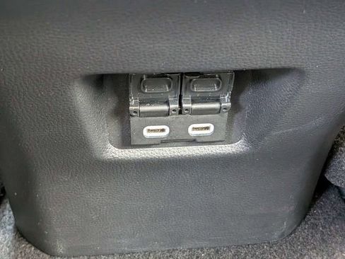 Used 2024 Toyota RAV4 XLE FWD image 14