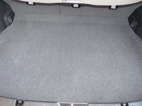 Used 2023 Subaru Crosstrek 2.0i Premium image 32