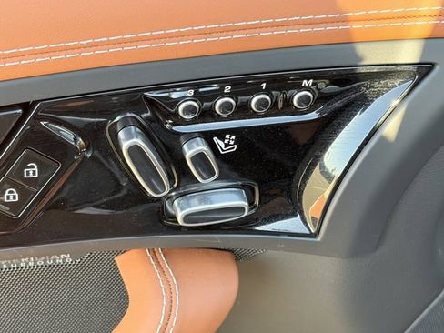 Used 2024 Jaguar F-TYPE R AWD/4WD image 7
