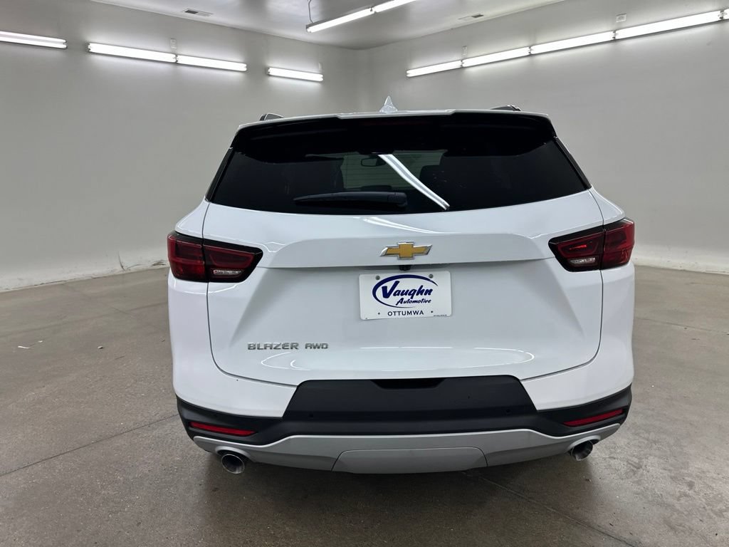 New 2026 Chevrolet Blazer LT w/ Convenience Package AWD/4WD image 9