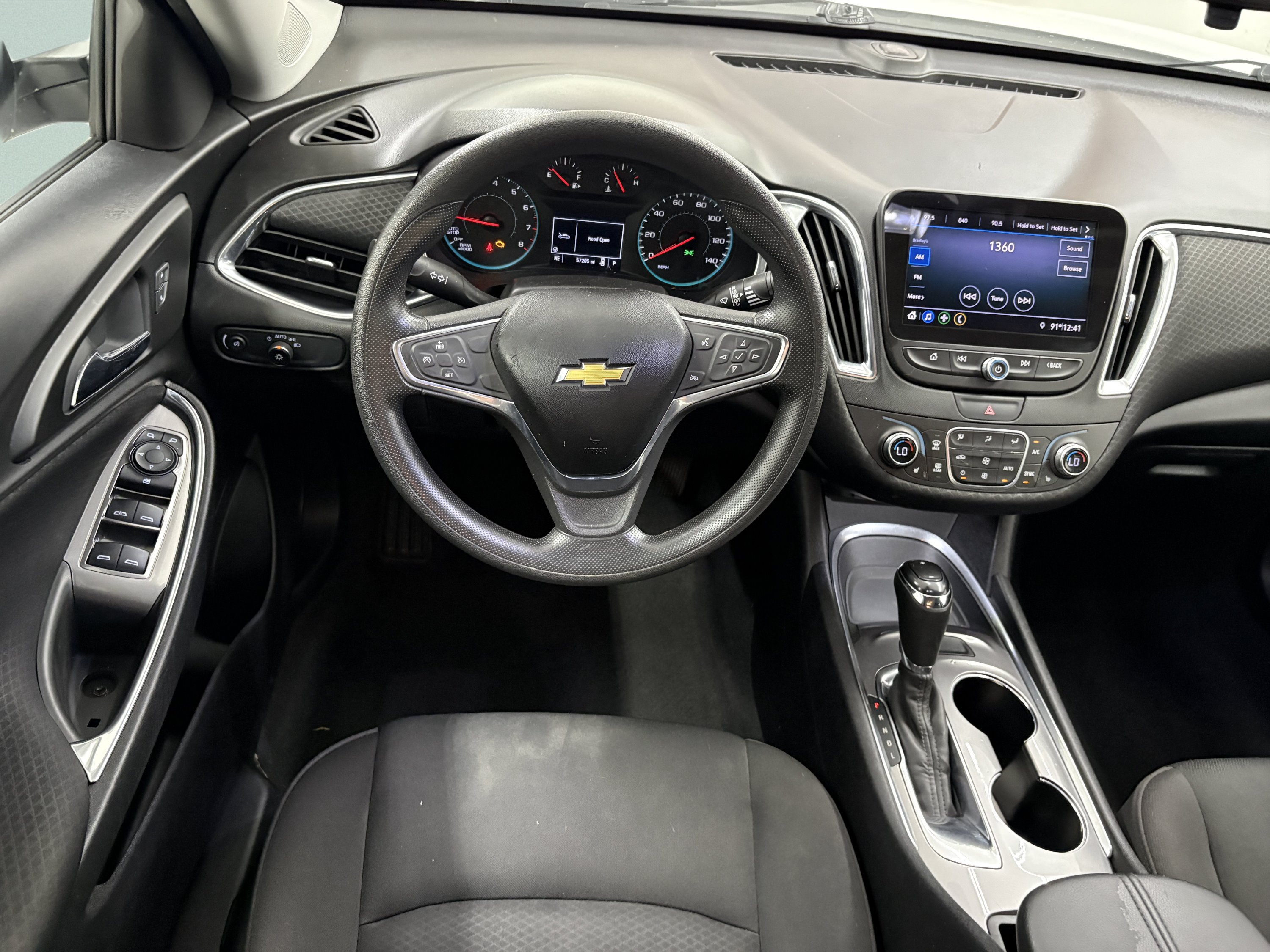 Used 2019 Chevrolet Malibu LT FWD image 10