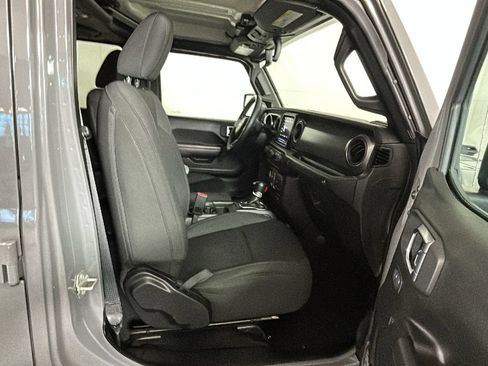 Used 2023 Jeep Wrangler Unlimited w/ Dual Top Group AWD/4WD image 34