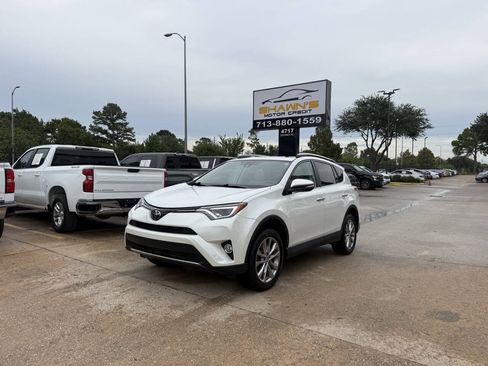 Used 2017 Toyota RAV4 Limited w/ Carpet Mat Package AWD/4WD image 43
