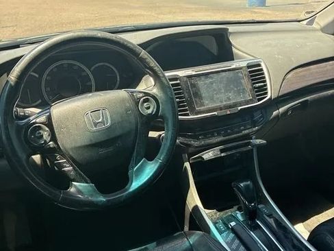 Used 2017 Honda Accord EX-L image 27