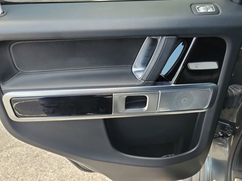 Used 2024 Mercedes-Benz G 550 image 11