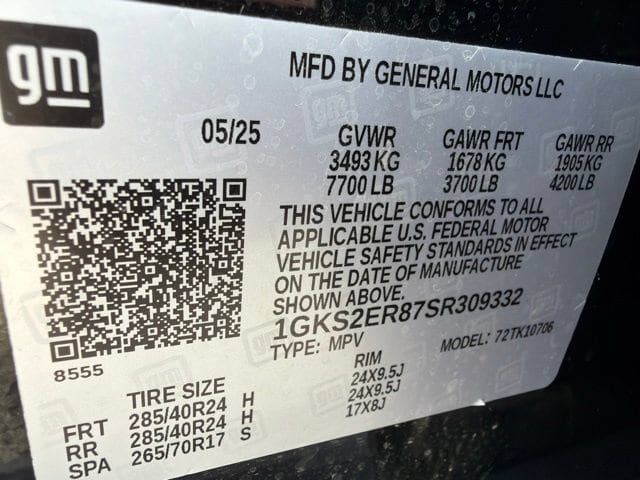 Used 2025 GMC Yukon Denali Ultimate AWD/4WD image 38