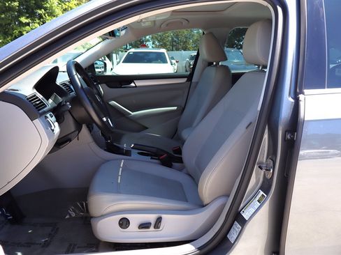 Used 2013 Volkswagen Passat TDI SE FWD image 15