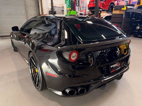 Used 2012 Ferrari FF AWD/4WD image 8