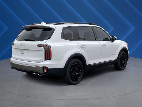 Used 2023 Kia Telluride EX X-Line AWD/4WD image 3