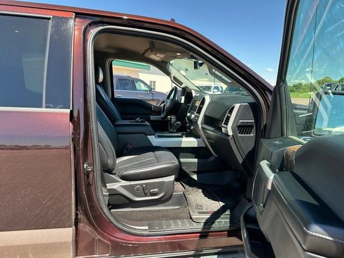 Used 2018 Ford F150 Lariat w/ Equipment Group 502A Luxury AWD/4WD image 27