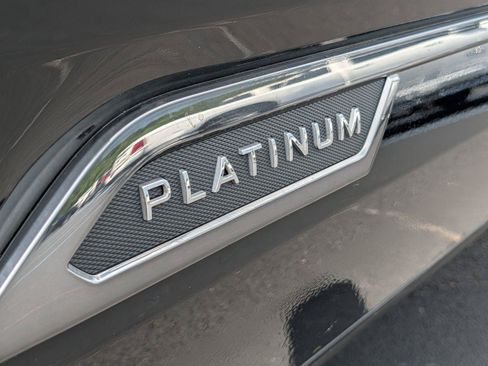 Used 2025 Toyota Tundra Platinum AWD/4WD image 46