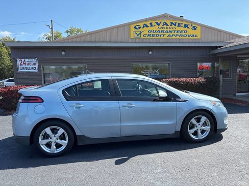 Used 2013 Chevrolet Volt Premium w/ Premium Trim Package image 4
