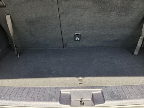 Used 2021 Toyota Highlander Limited FWD image 27